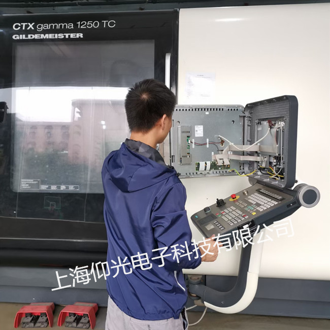 CNC鉆攻機(jī) 數(shù)控車床 雕銑機(jī) 電腦鑼伺服驅(qū)動器維修品牌不限