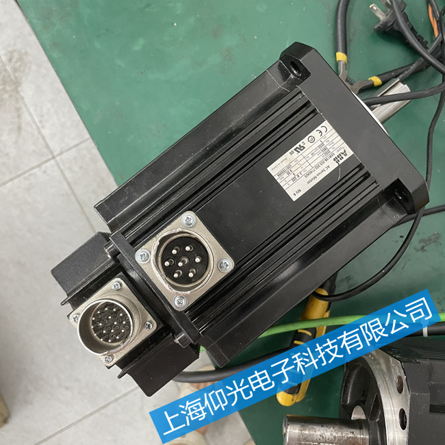 ABB伺服電機一通電報警維修ESM08B-751-302-xxx0A00測試好發(fā)貨
