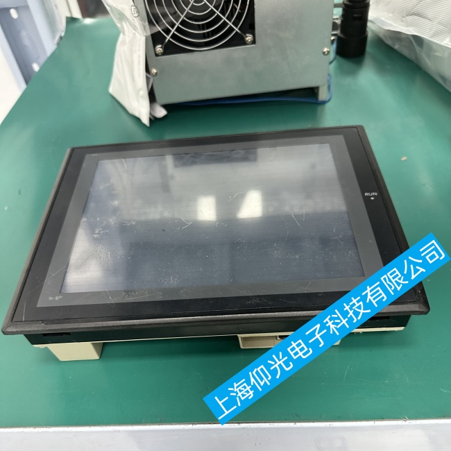 合肥歐姆龍觸摸屏E32-TC200B4畫(huà)面無(wú)法轉(zhuǎn)換故障維修哪里有