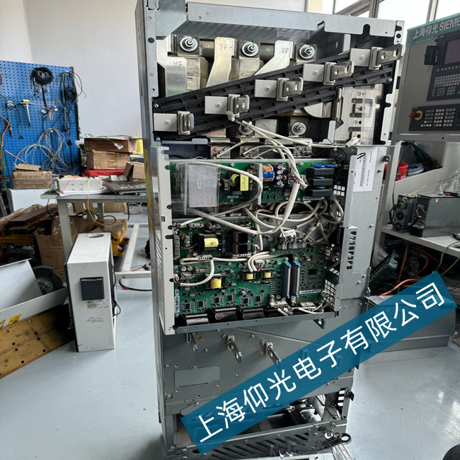 山西ABB ACS880大型變頻器常見(jiàn)故障故障維修周期短技術(shù)強(qiáng)效率高